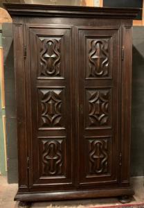 ARM177 - Walnut-poplar wardrobe, 17th century, cm W 140 x H 234 x D 65